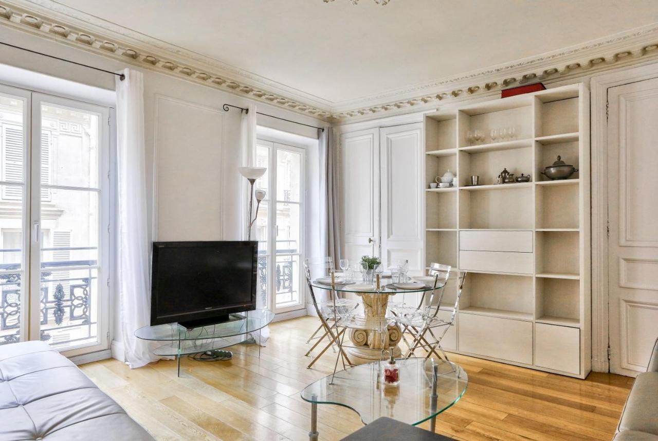 Appartement Quartier Champs-Elysees 3 ปารีส ภายนอก รูปภาพ
